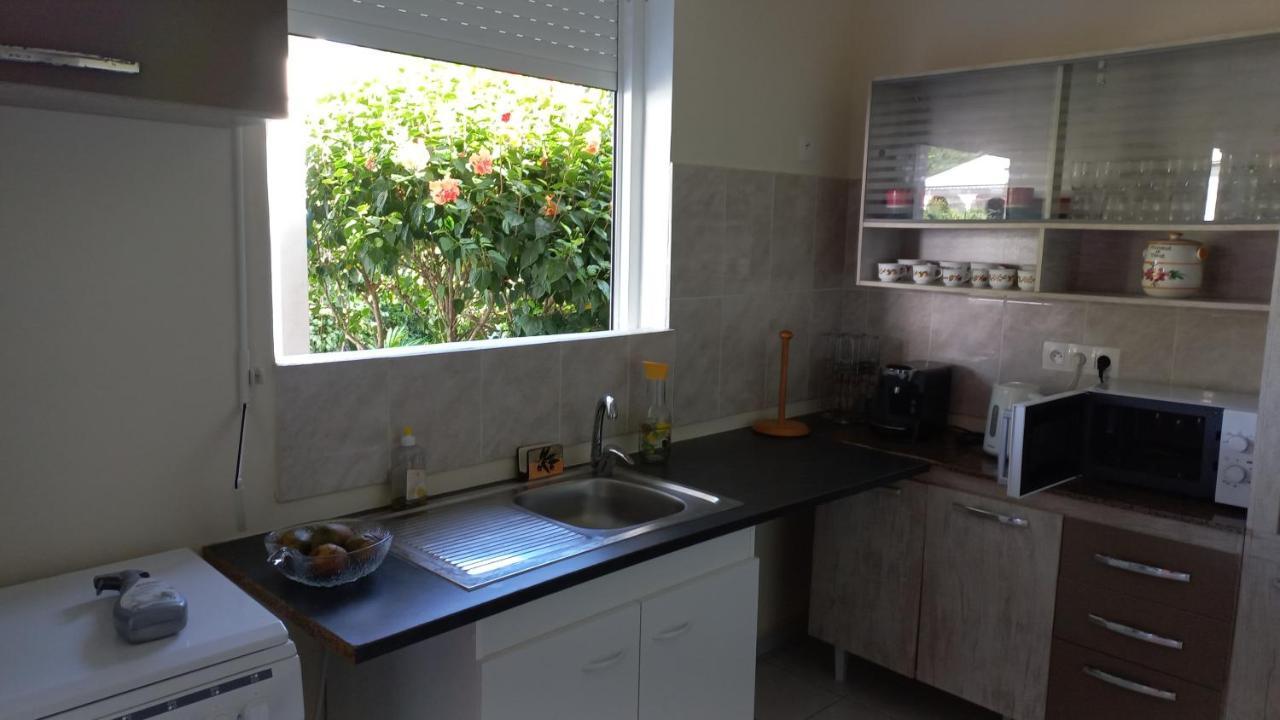 Charmant Petit T2 Dans Maison Vieux-Bourg 外观 照片